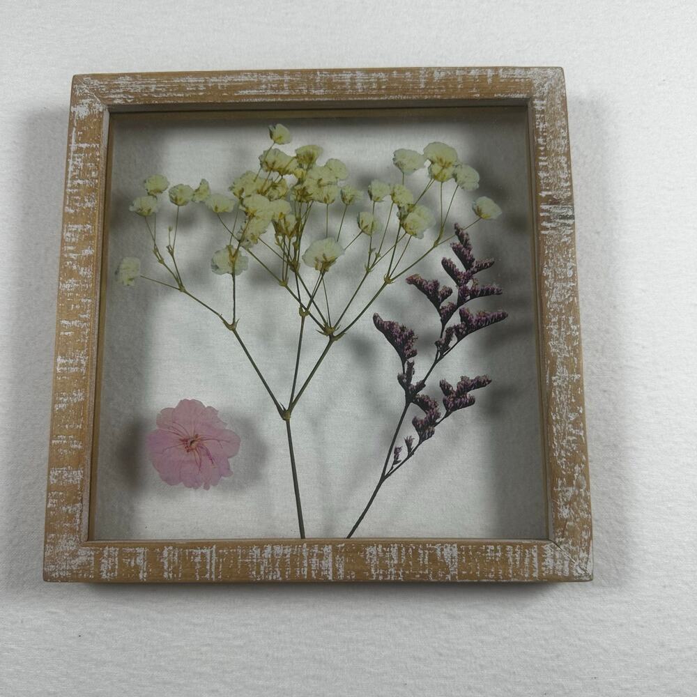 Faux Pressed Flowers Wall Art 8”x8”